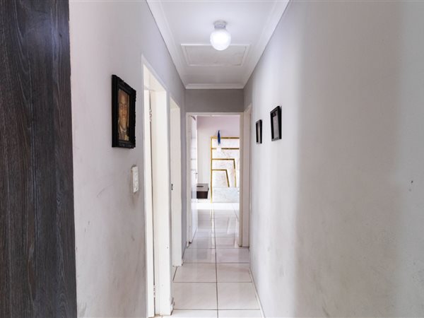 3 Bedroom Property for Sale in Blue Hills AH Gauteng