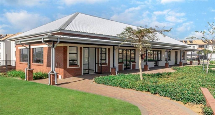 2 Bedroom Property for Sale in Blue Hills Gauteng