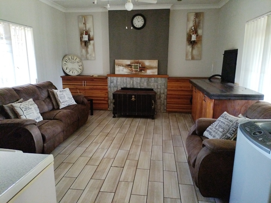 3 Bedroom Property for Sale in Casseldale Gauteng