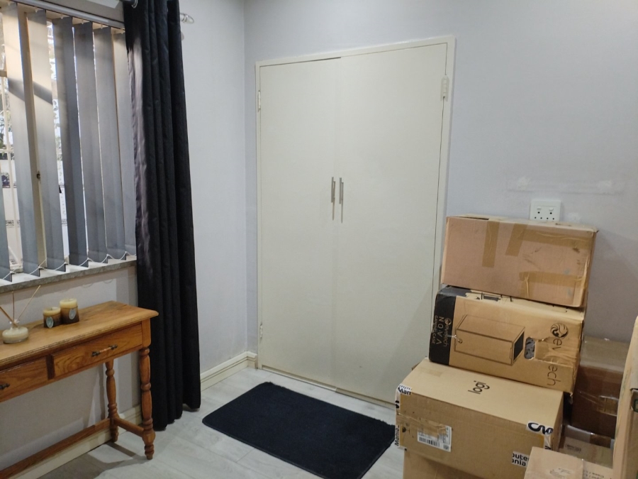 3 Bedroom Property for Sale in Casseldale Gauteng