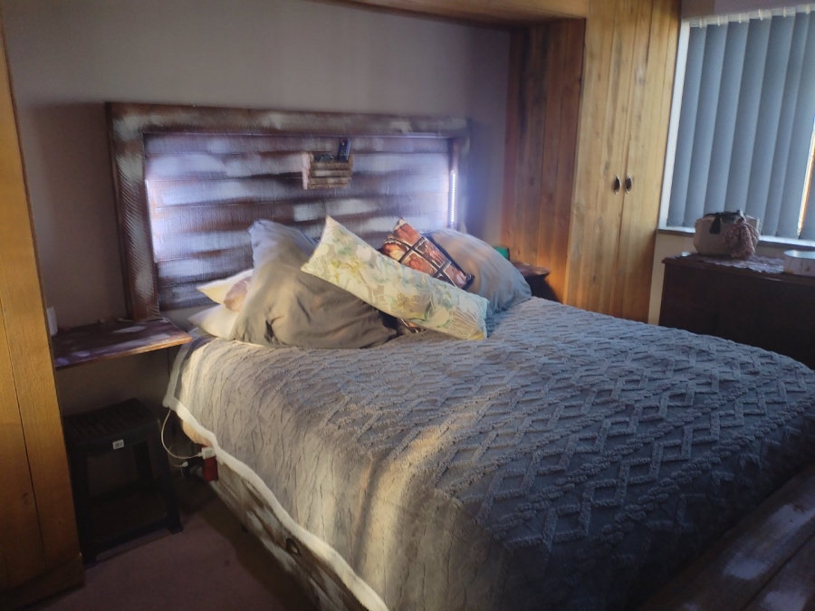 3 Bedroom Property for Sale in Casseldale Gauteng