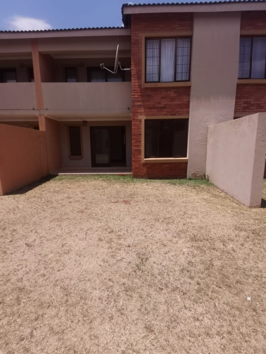 2 Bedroom Property for Sale in Montana Tuine Gauteng