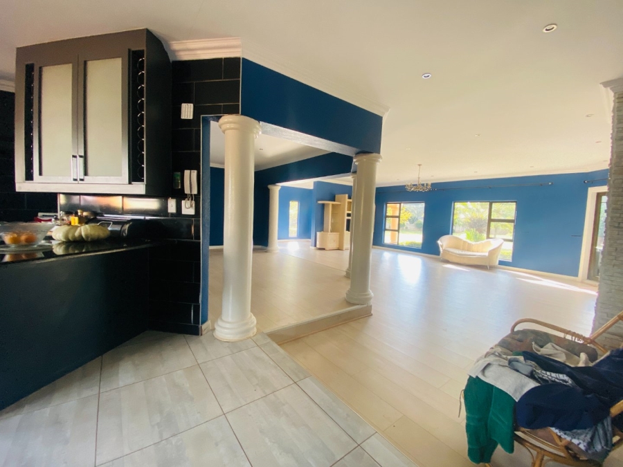 10 Bedroom Property for Sale in Bredell Gauteng