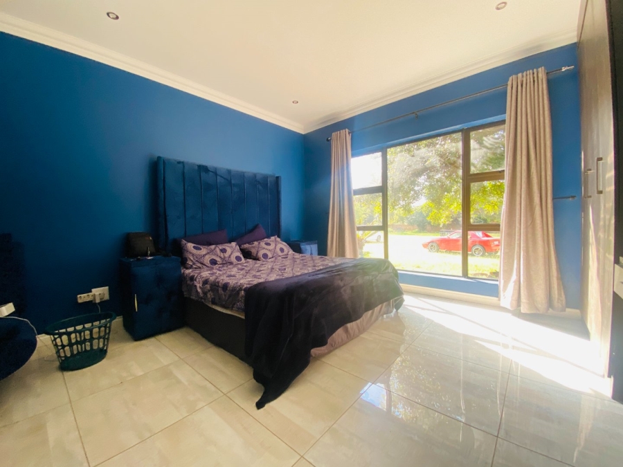 10 Bedroom Property for Sale in Bredell Gauteng