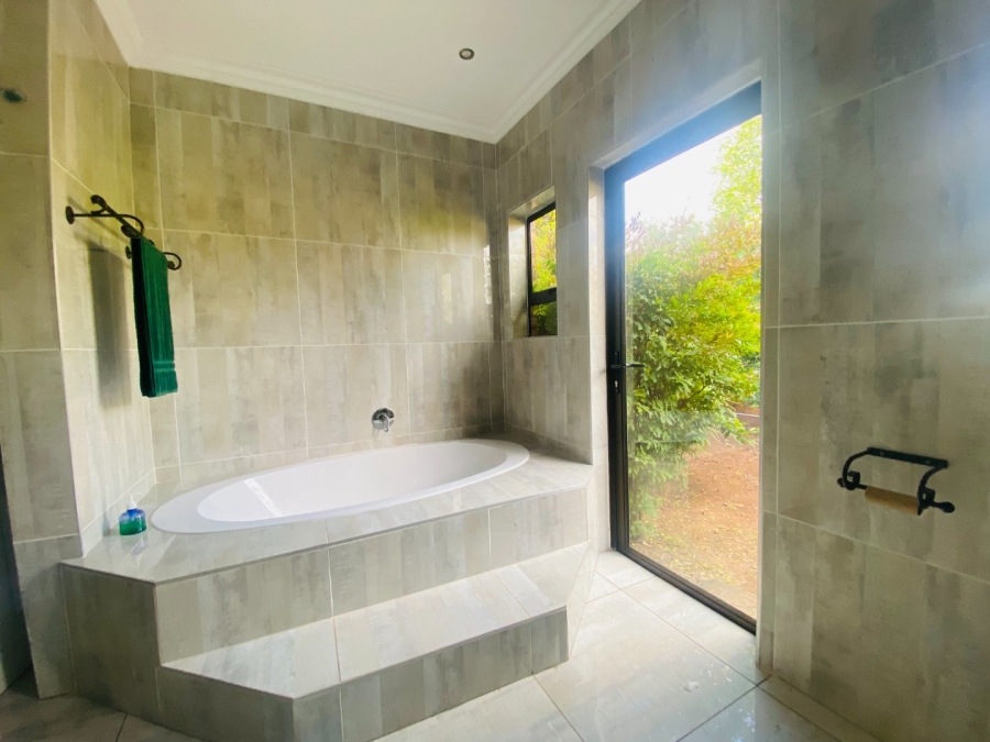10 Bedroom Property for Sale in Bredell Gauteng