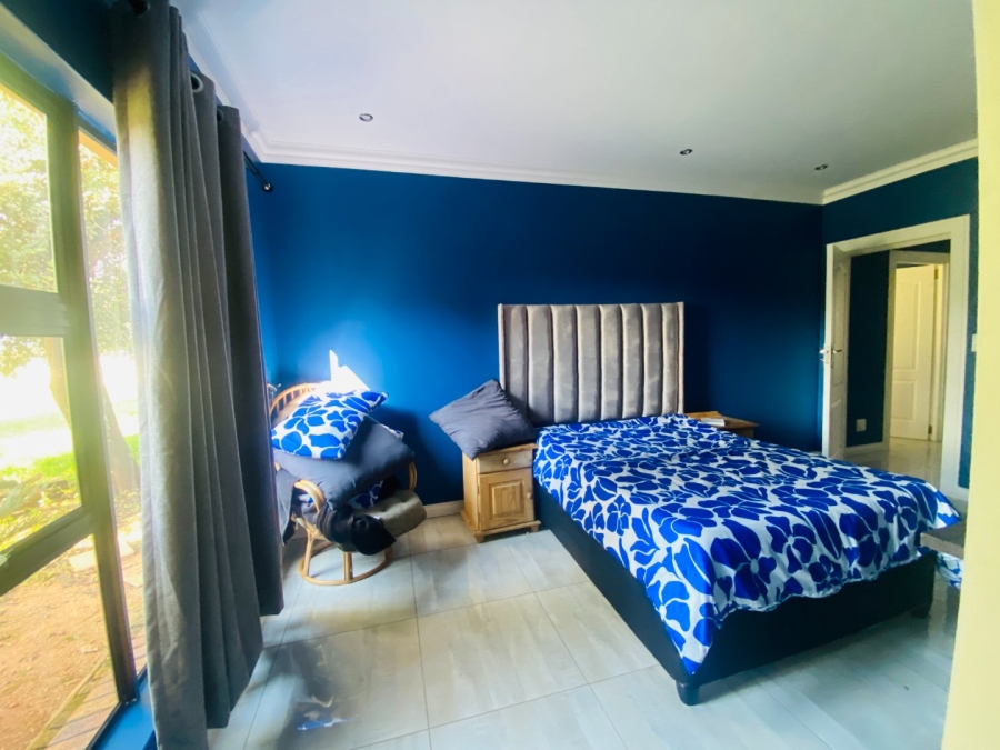 10 Bedroom Property for Sale in Bredell Gauteng