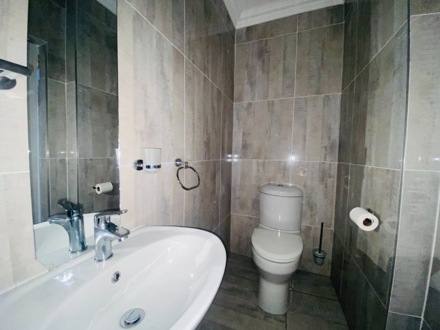 10 Bedroom Property for Sale in Bredell Gauteng