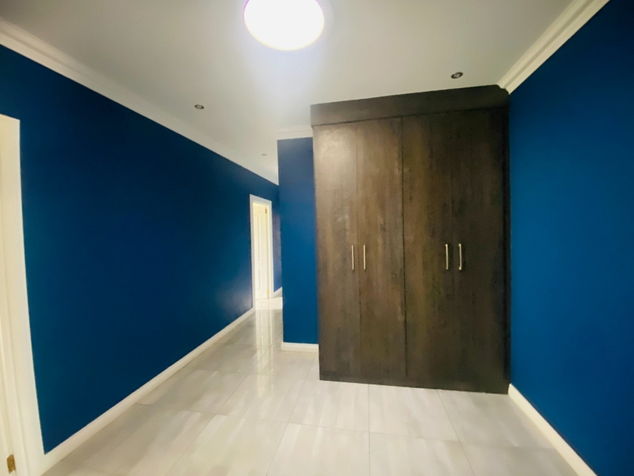 10 Bedroom Property for Sale in Bredell Gauteng