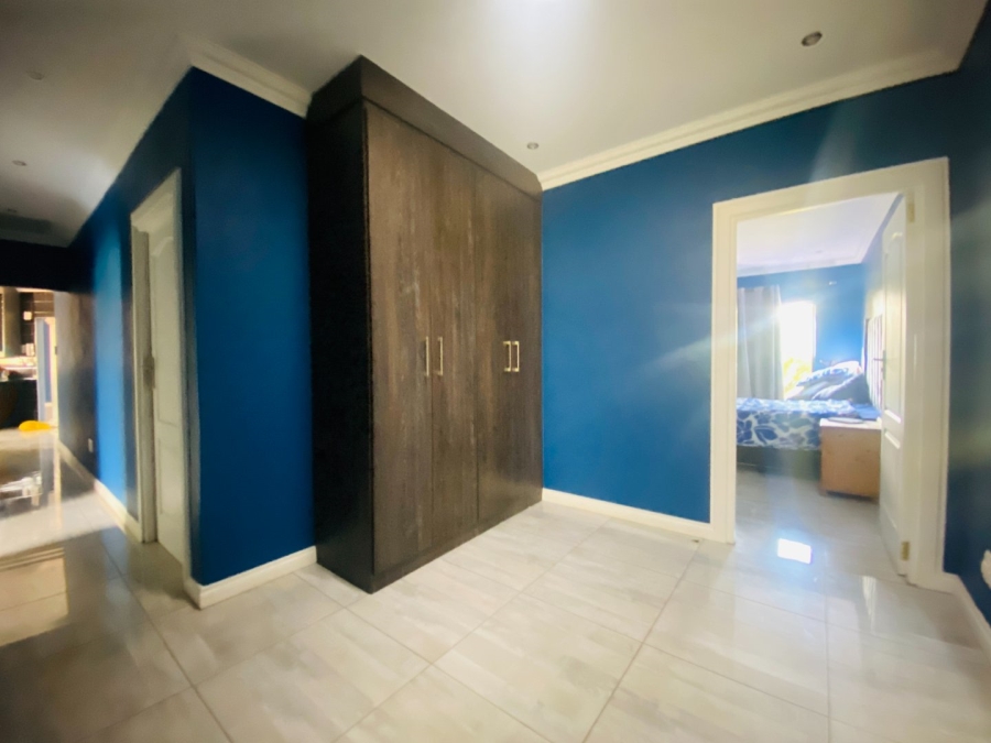 10 Bedroom Property for Sale in Bredell Gauteng