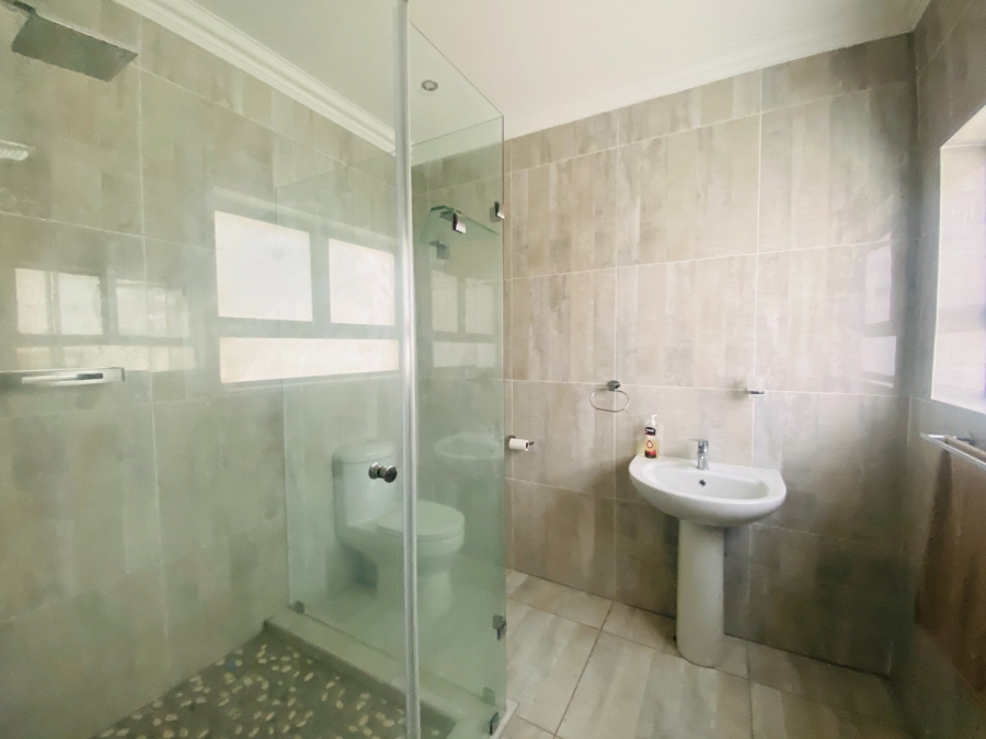 10 Bedroom Property for Sale in Bredell Gauteng