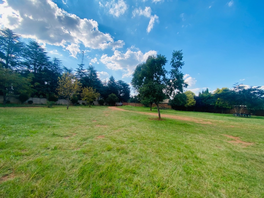 10 Bedroom Property for Sale in Bredell Gauteng