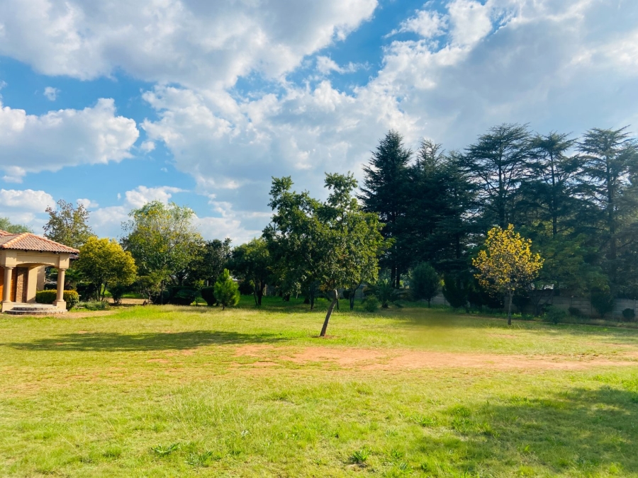 10 Bedroom Property for Sale in Bredell Gauteng