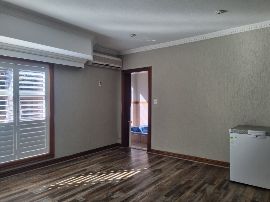 5 Bedroom Property for Sale in Vanderbijlpark SW 5 Gauteng