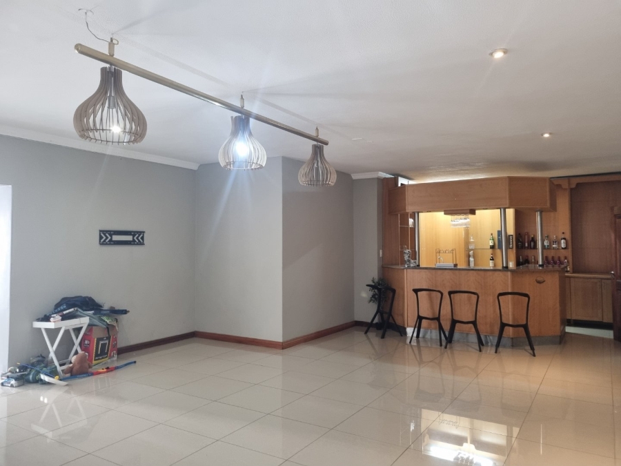 5 Bedroom Property for Sale in Vanderbijlpark SW 5 Gauteng
