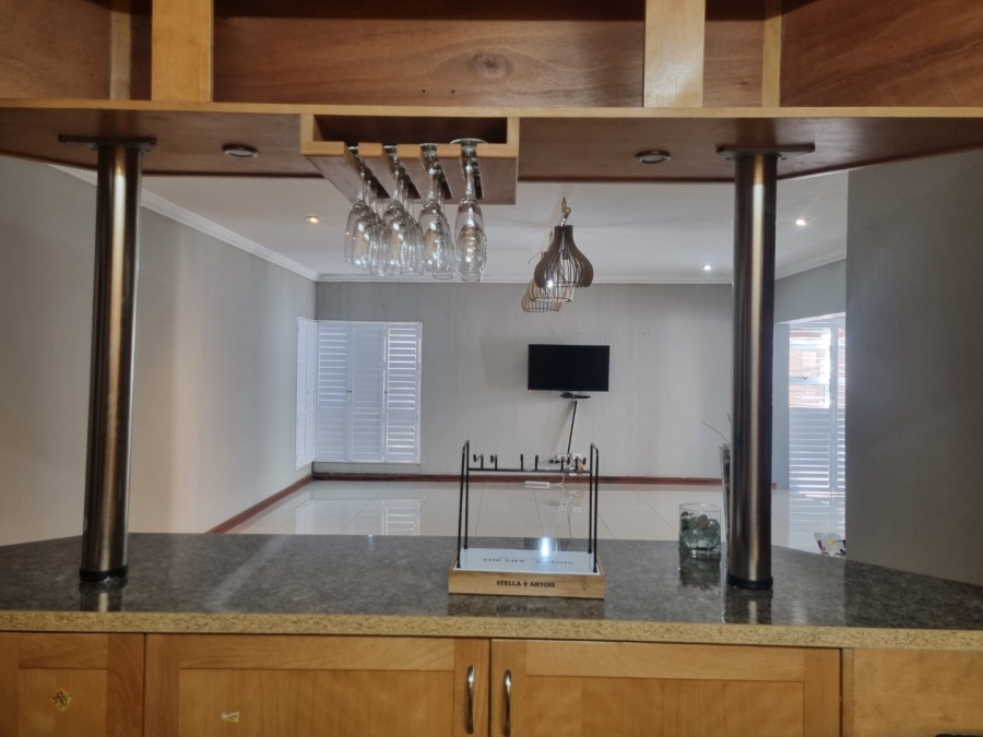 5 Bedroom Property for Sale in Vanderbijlpark SW 5 Gauteng