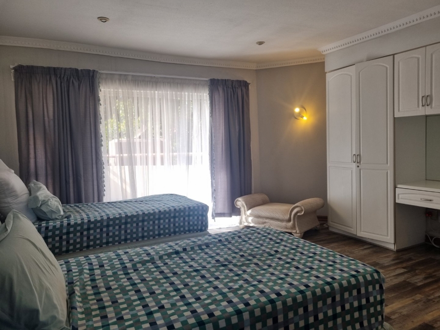 5 Bedroom Property for Sale in Vanderbijlpark SW 5 Gauteng