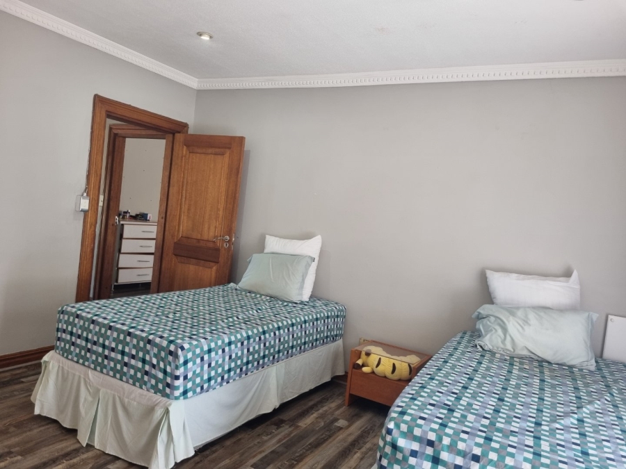 5 Bedroom Property for Sale in Vanderbijlpark SW 5 Gauteng