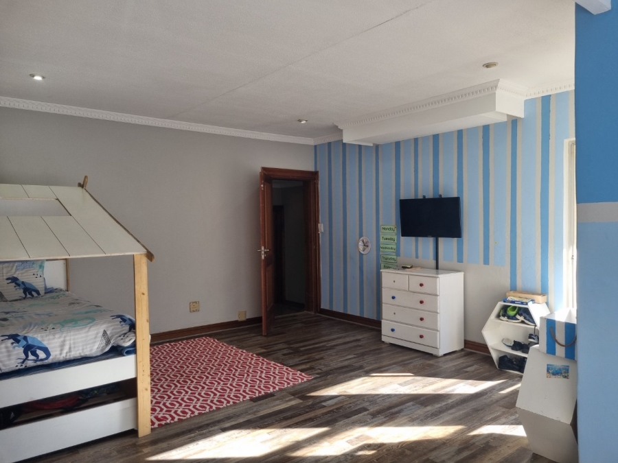 5 Bedroom Property for Sale in Vanderbijlpark SW 5 Gauteng