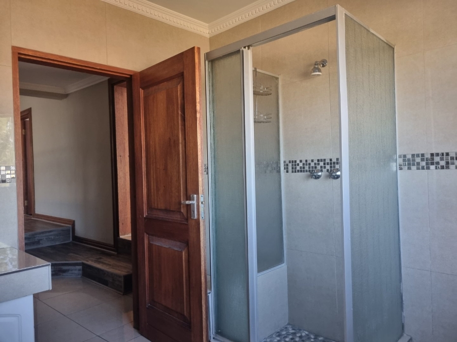 5 Bedroom Property for Sale in Vanderbijlpark SW 5 Gauteng