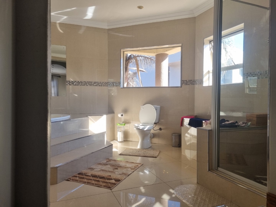 5 Bedroom Property for Sale in Vanderbijlpark SW 5 Gauteng