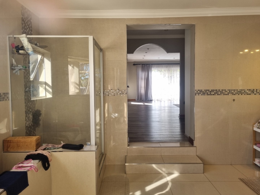5 Bedroom Property for Sale in Vanderbijlpark SW 5 Gauteng