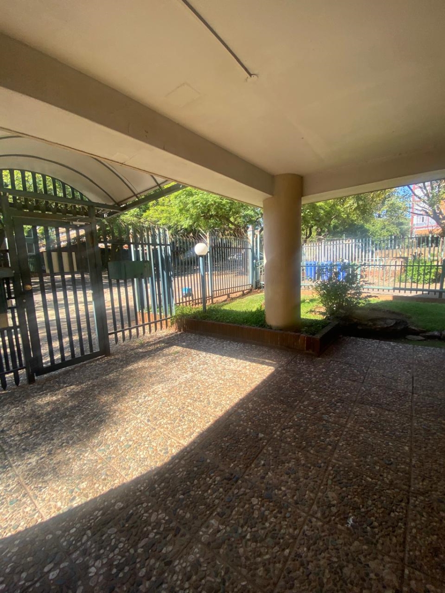 2 Bedroom Property for Sale in Muckleneuk Gauteng