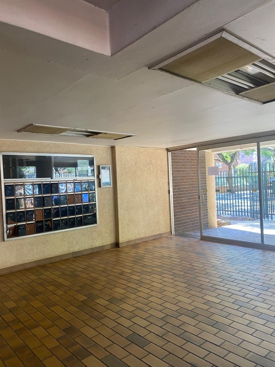 2 Bedroom Property for Sale in Muckleneuk Gauteng