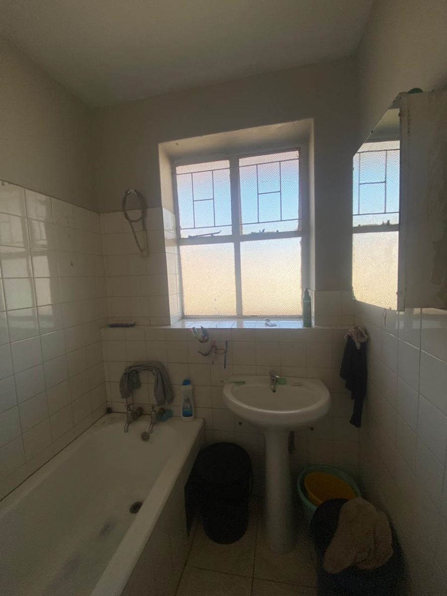 2 Bedroom Property for Sale in Muckleneuk Gauteng