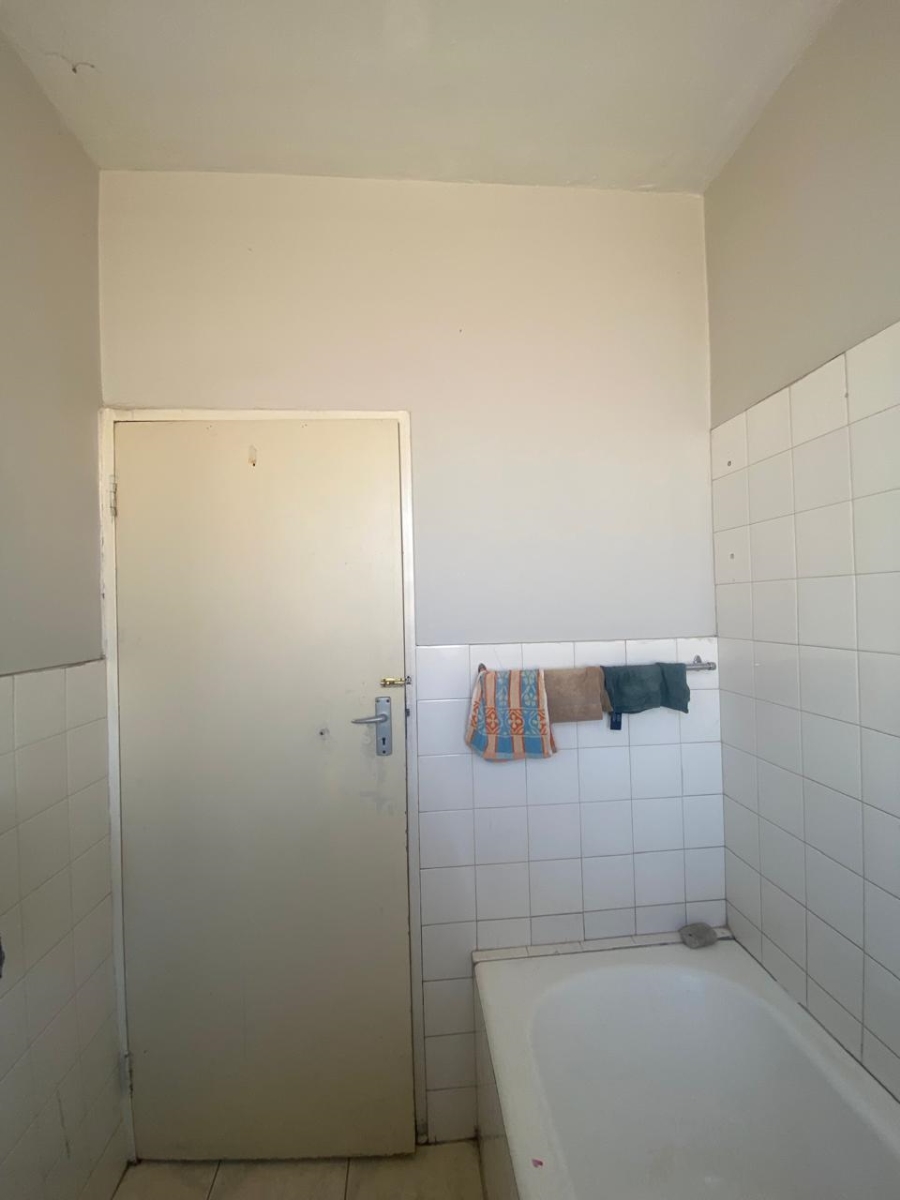 2 Bedroom Property for Sale in Muckleneuk Gauteng