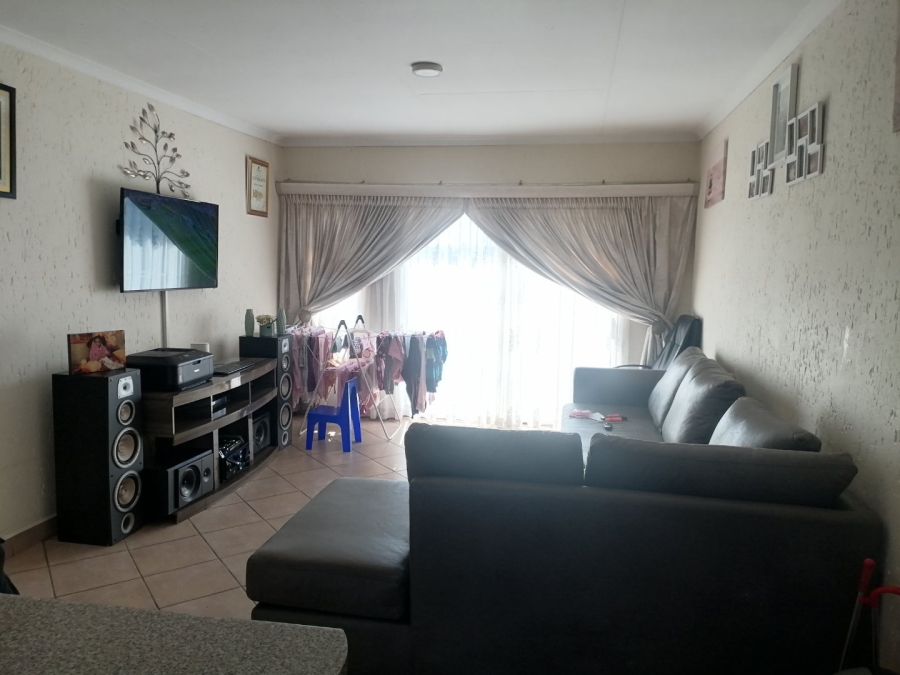  Bedroom Property for Sale in Beyers Park Gauteng