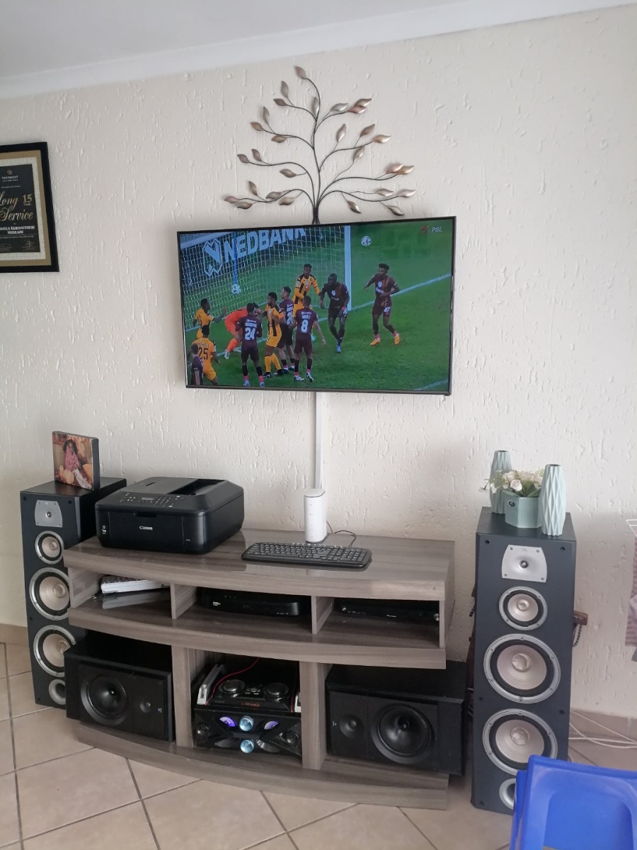  Bedroom Property for Sale in Beyers Park Gauteng
