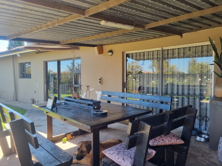 5 Bedroom Property for Sale in Vanderbijlpark SW 5 Gauteng