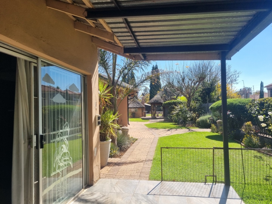 5 Bedroom Property for Sale in Vanderbijlpark SW 5 Gauteng
