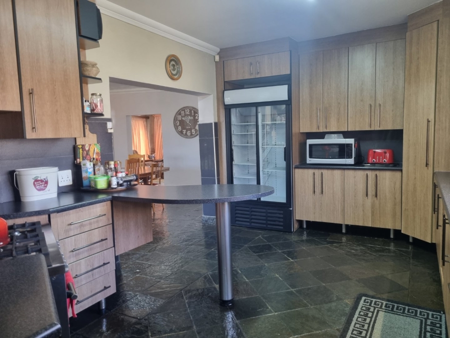 5 Bedroom Property for Sale in Vanderbijlpark SW 5 Gauteng