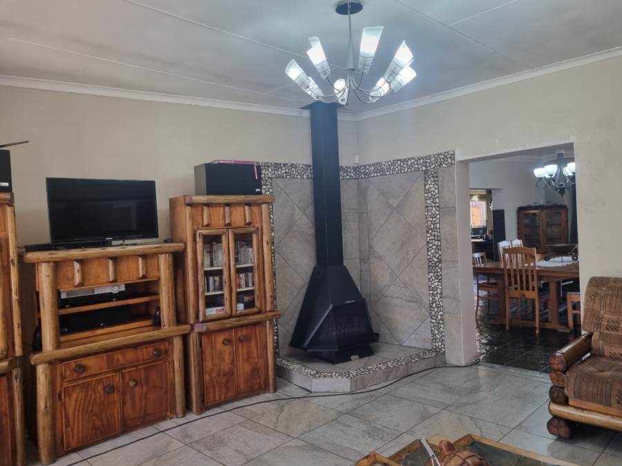 5 Bedroom Property for Sale in Vanderbijlpark SW 5 Gauteng