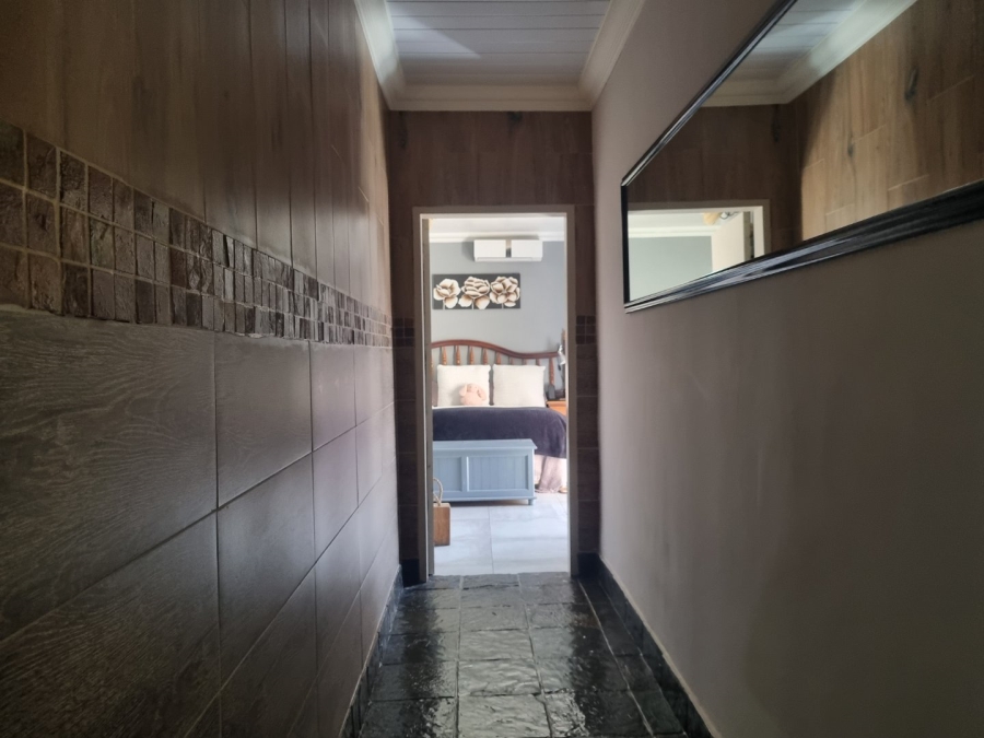5 Bedroom Property for Sale in Vanderbijlpark SW 5 Gauteng