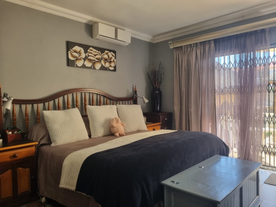 5 Bedroom Property for Sale in Vanderbijlpark SW 5 Gauteng