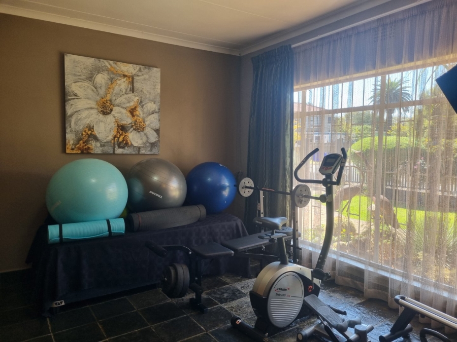 5 Bedroom Property for Sale in Vanderbijlpark SW 5 Gauteng