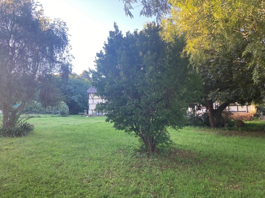 5 Bedroom Property for Sale in Fairlead Gauteng