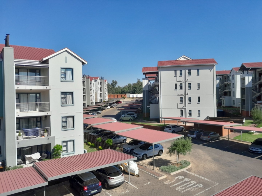 1 Bedroom Property for Sale in Modderfontein Gauteng