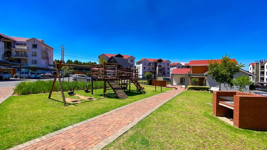 1 Bedroom Property for Sale in Modderfontein Gauteng