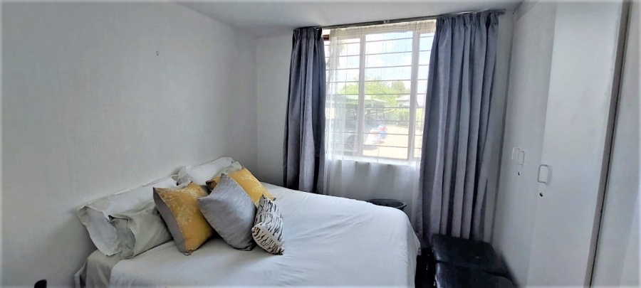 2 Bedroom Property for Sale in Victory Park Gauteng