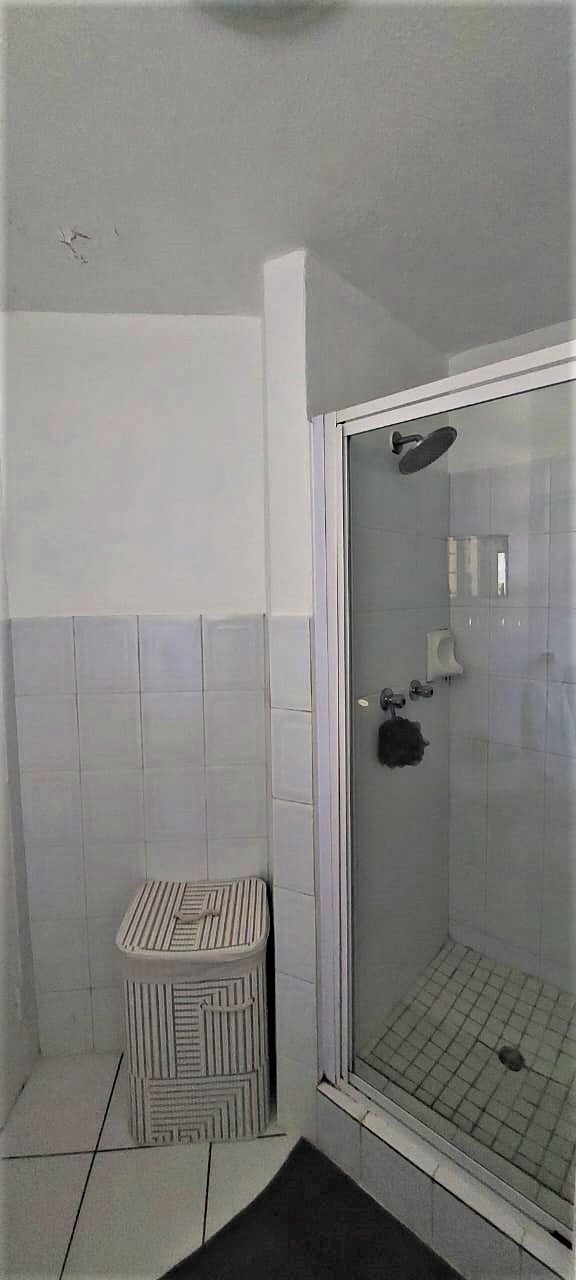 2 Bedroom Property for Sale in Victory Park Gauteng