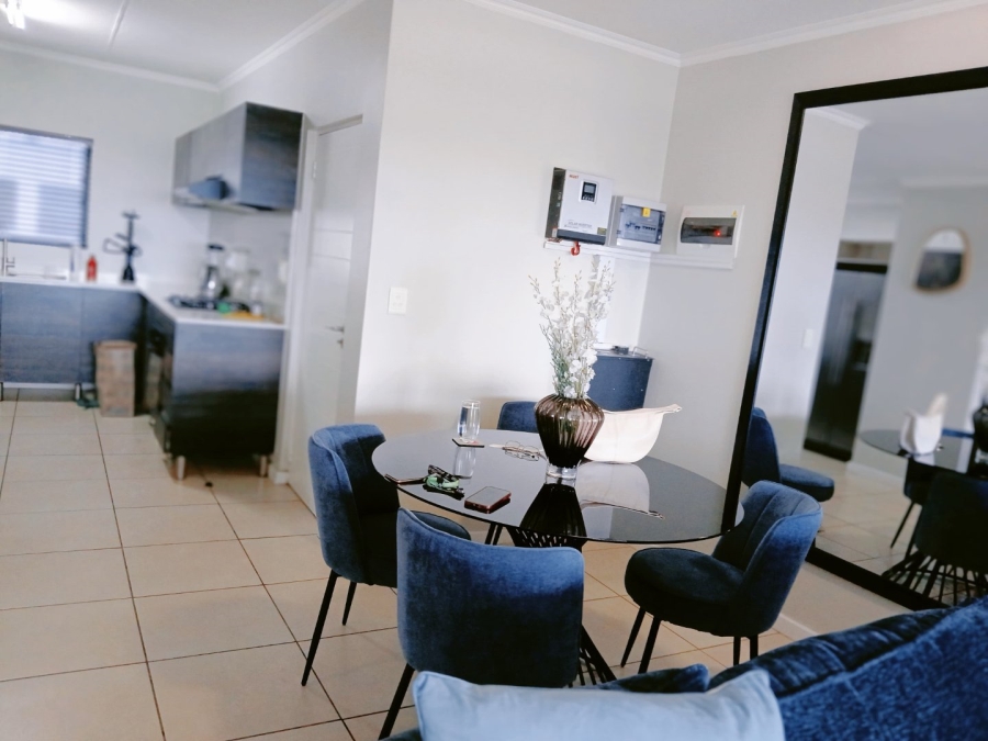 2 Bedroom Property for Sale in Greenstone Crest Gauteng