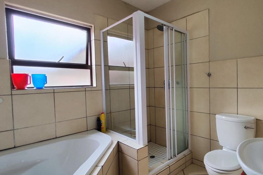 2 Bedroom Property for Sale in New Market Park Gauteng