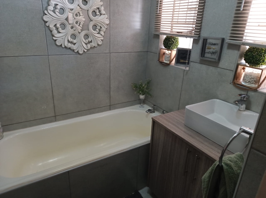 3 Bedroom Property for Sale in Vanderbijlpark SE 1 Gauteng