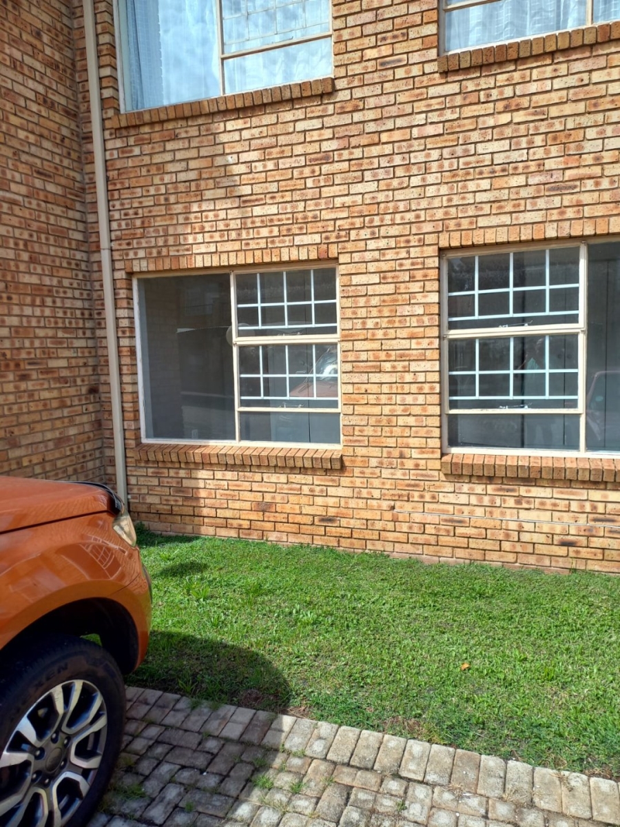 2 Bedroom Property for Sale in Sylviavale Gauteng