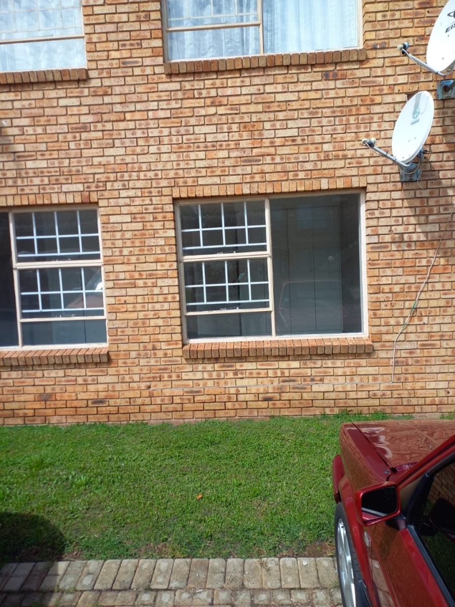 2 Bedroom Property for Sale in Sylviavale Gauteng