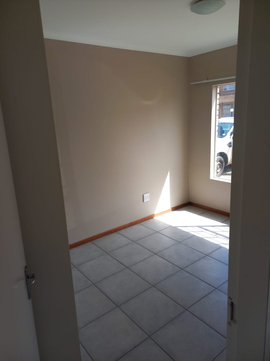 2 Bedroom Property for Sale in Sylviavale Gauteng