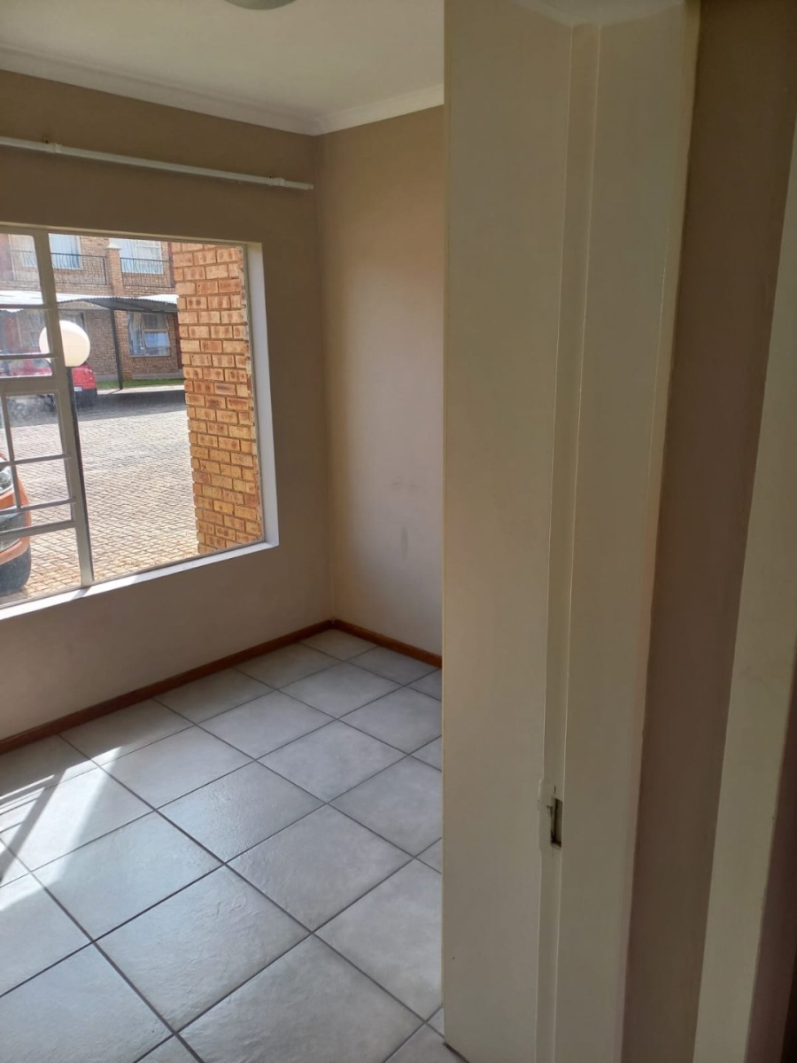 2 Bedroom Property for Sale in Sylviavale Gauteng
